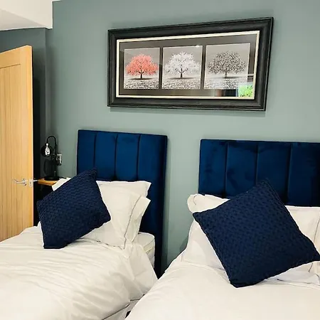 The Mews, Centre Апартаменты *